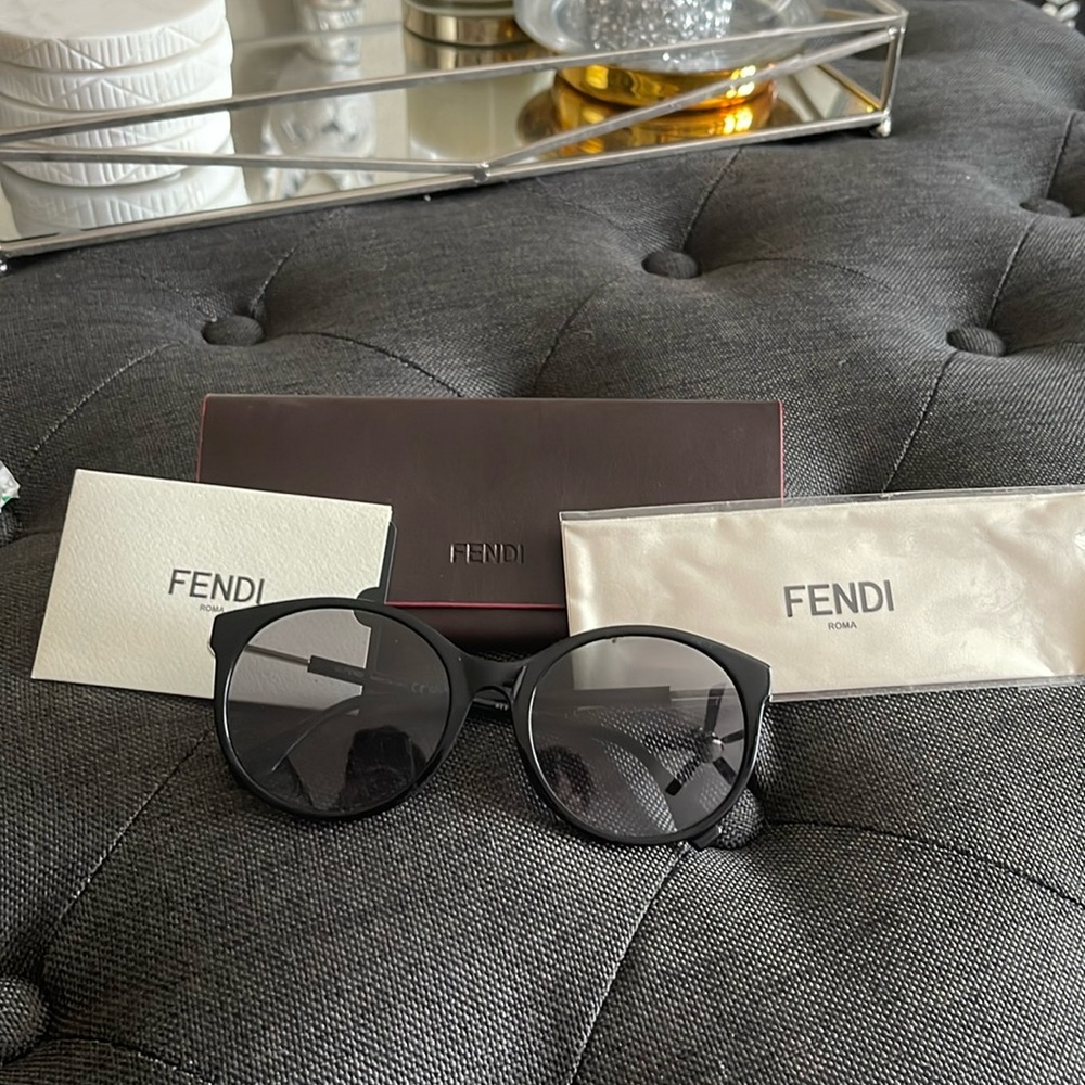 Fendi round sunglasses
